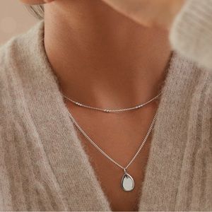 BN Monica Vinader Ziggy Mini Petal Necklace